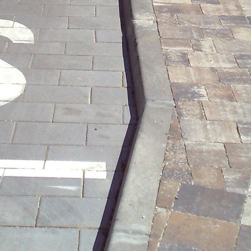 Semmelrock Térburkoló szegély