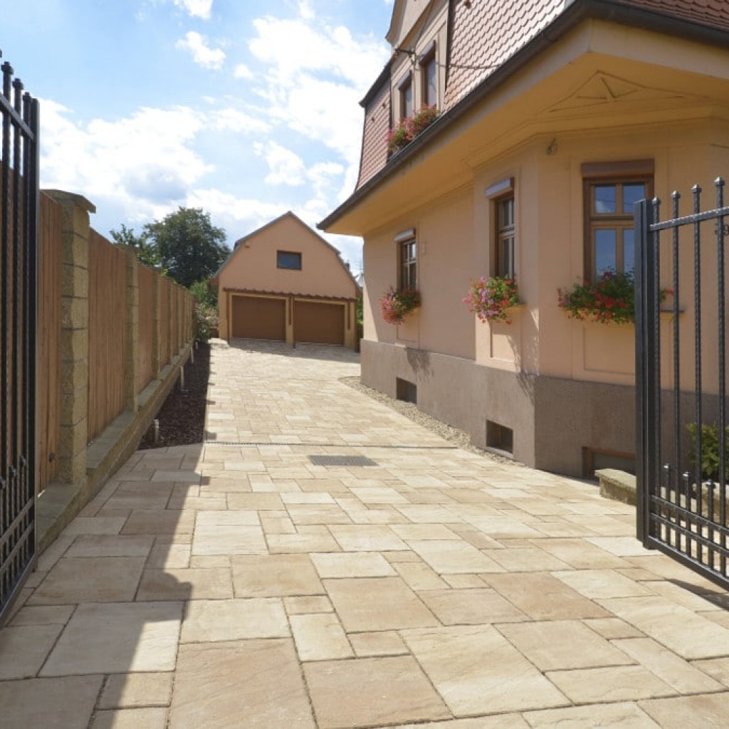 Semmelrock Suprema Kombi térkő | Sárgásbarna, Melírozott