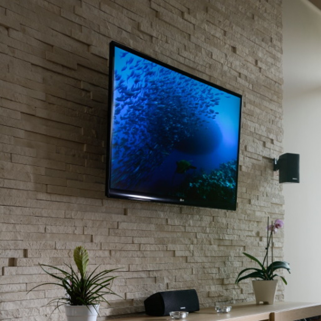 Manu Alta Falburkolat | Világos