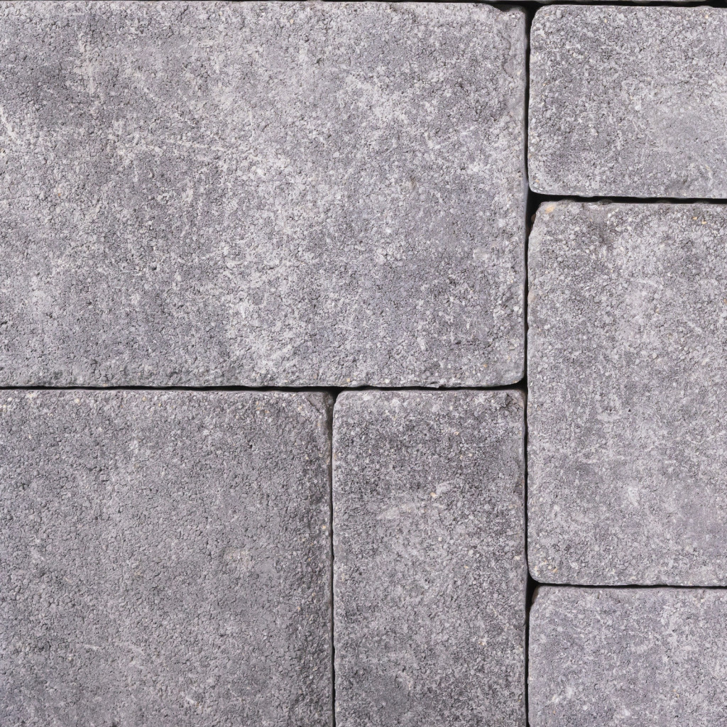 Leier Mercato térkő | Feketemárvány