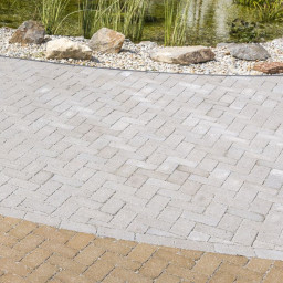 Szürke Leier Mercato térkő